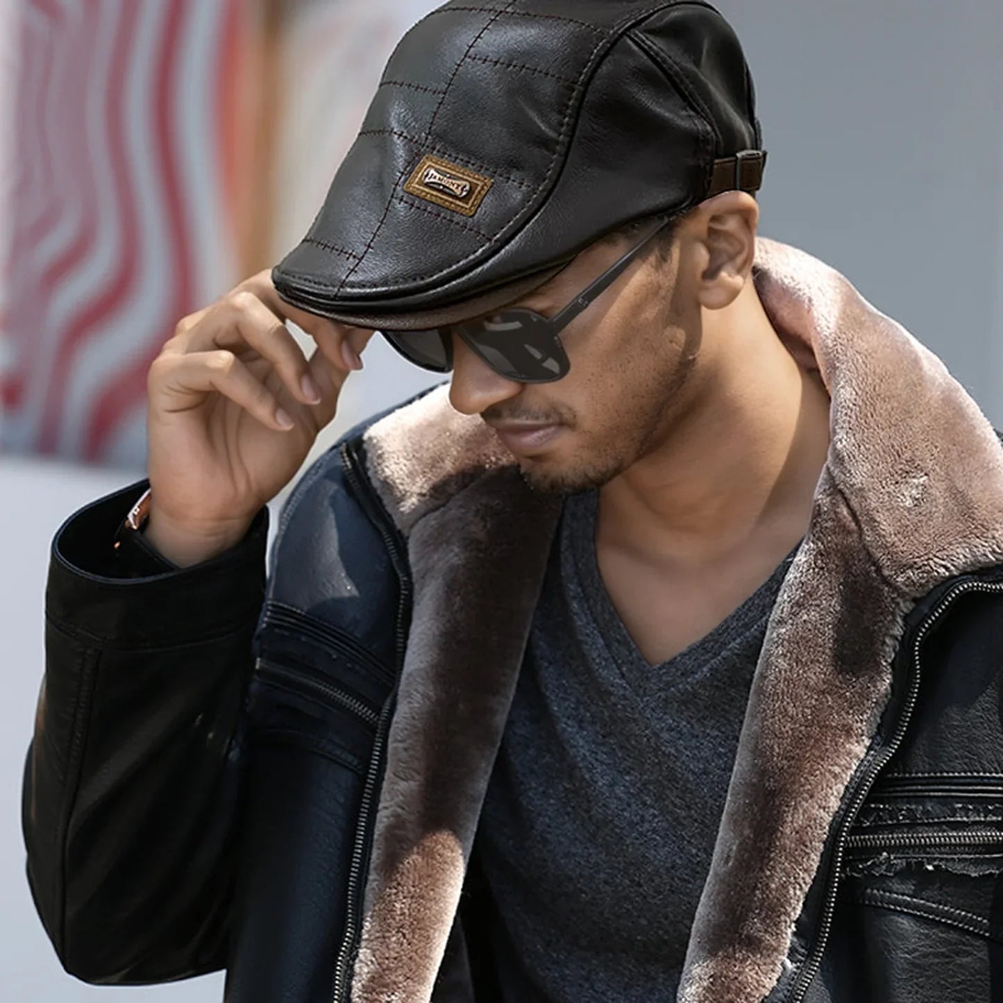 Nouveau béret NOIR en cuir à la mode